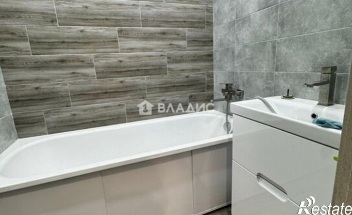 2-комн квартира Лесной мкр, 10,  д. 10