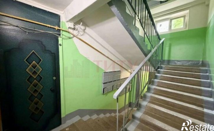 2-комн квартира микрорайон Интернациональный, 49