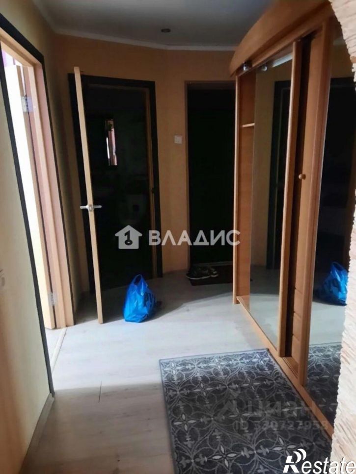 3-комн квартира мкр Приборостроитель, 7,  д. 7