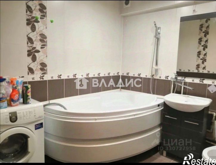 3-комн квартира мкр Приборостроитель, 7,  д. 7
