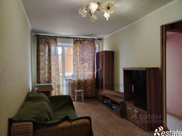 1-комн квартира мкр Горняк, 27,  д. 27