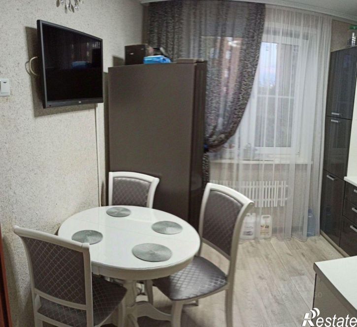 2-комн квартира Восточный мкр, 11,  д. 11