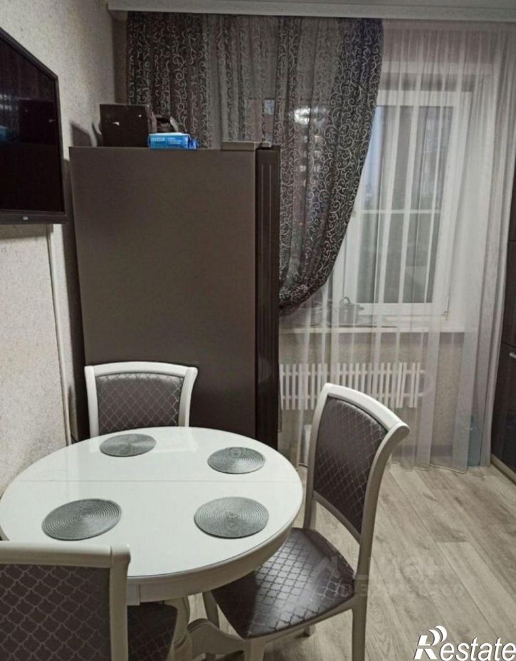 2-комн квартира Восточный мкр, 11,  д. 11