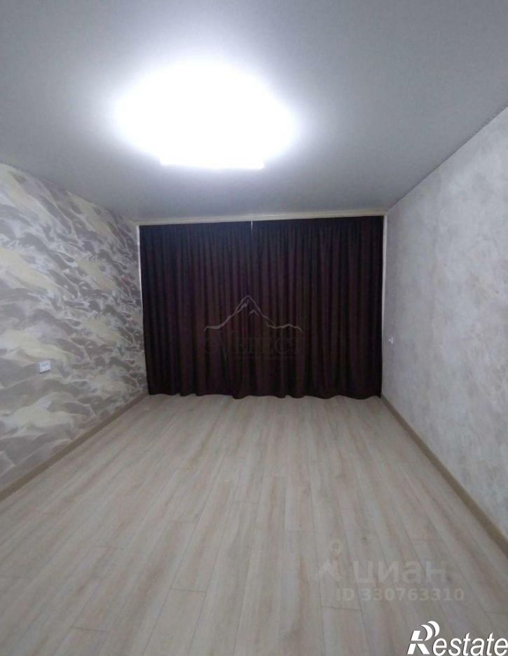 1-комн квартира мкр Макаренко, 38,  д. 38
