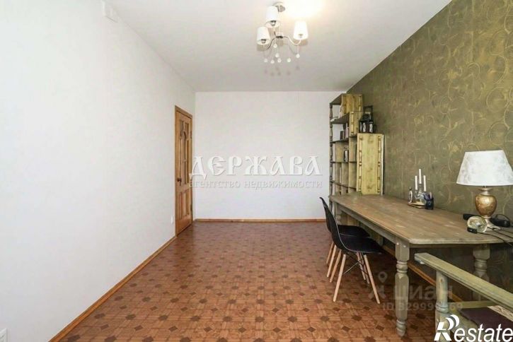 3-комн квартира улица Хмелёва, 2,  д. 2