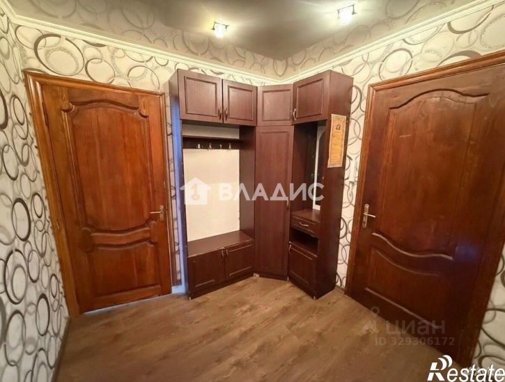 2-комн квартира мкр Молодогвардеец, 6,  д. 6