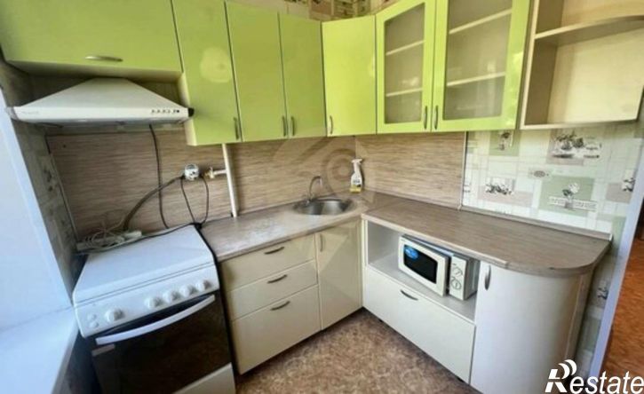 3-комн квартира мкр Лебединец, 4,  д. 4