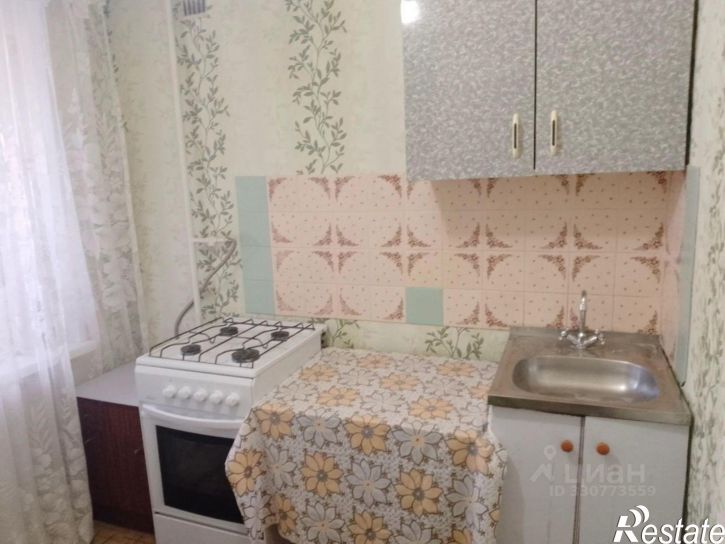 1-комн квартира мкр Лебединец, 22,  д. 22