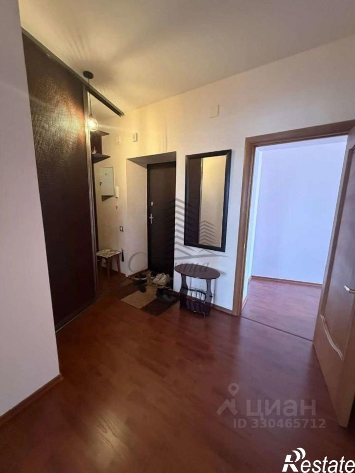 3-комн квартира Степной мкр, 2,  д. 2