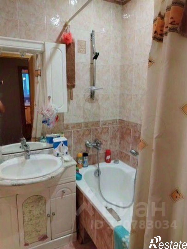 4-комн квартира мкр Королева, 37,  д. 37