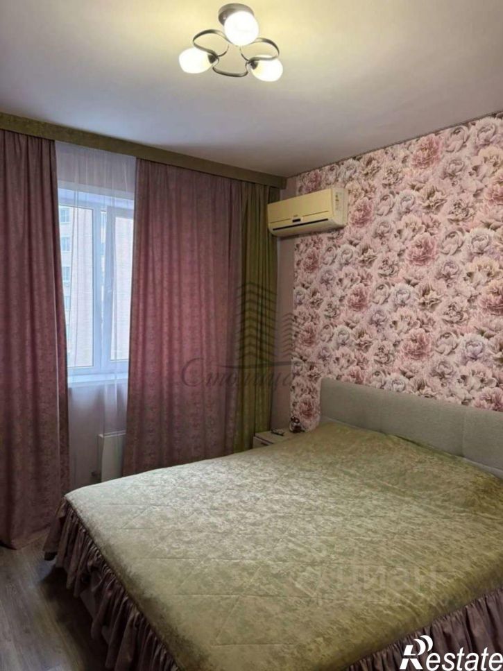 3-комн квартира Степной мкр, 10,  д. 10