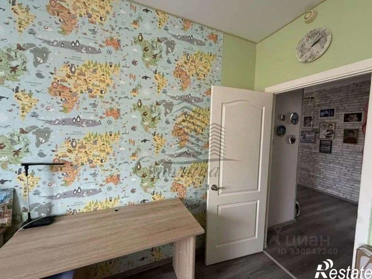 3-комн квартира Степной мкр, 10,  д. 10