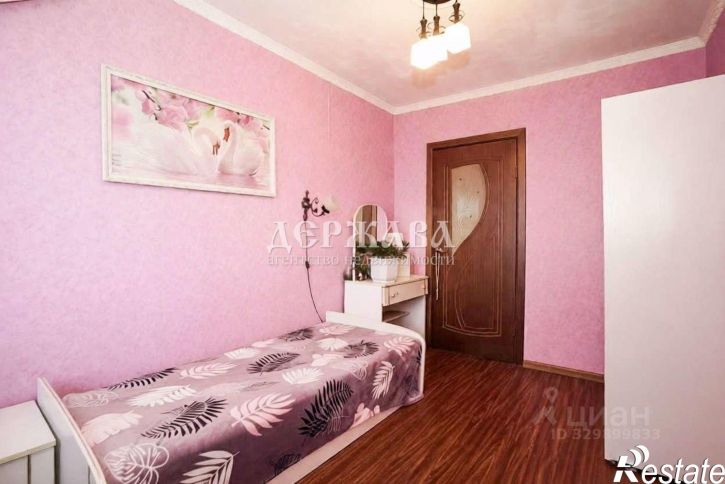 3-комн квартира Весенний мкр, 6,  д. 6