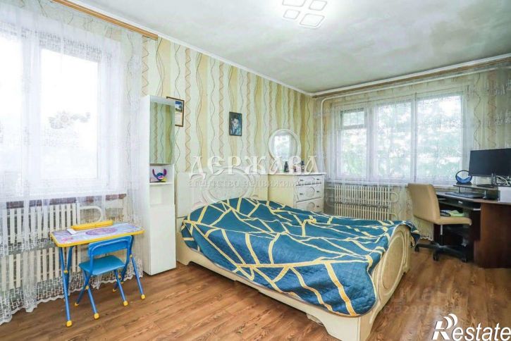 3-комн квартира Весенний мкр, 6,  д. 6