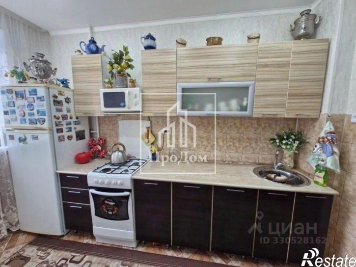 2-комн квартира Революционная улица, 48,  д. 48