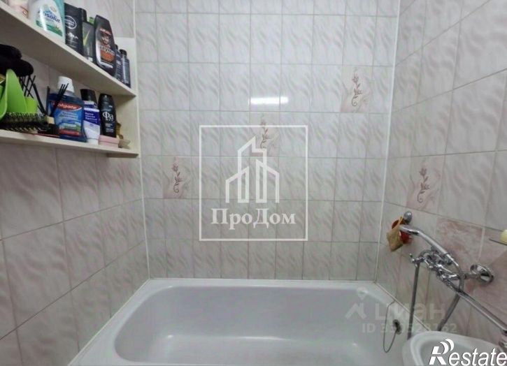 2-комн квартира Революционная улица, 48,  д. 48