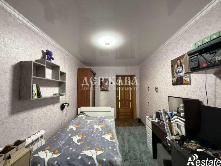 3-комн квартира мкр Приборостроитель, 14,  д. 14