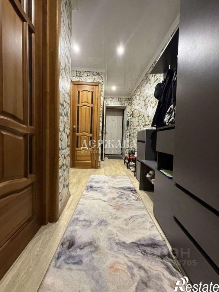 3-комн квартира мкр Приборостроитель, 14,  д. 14