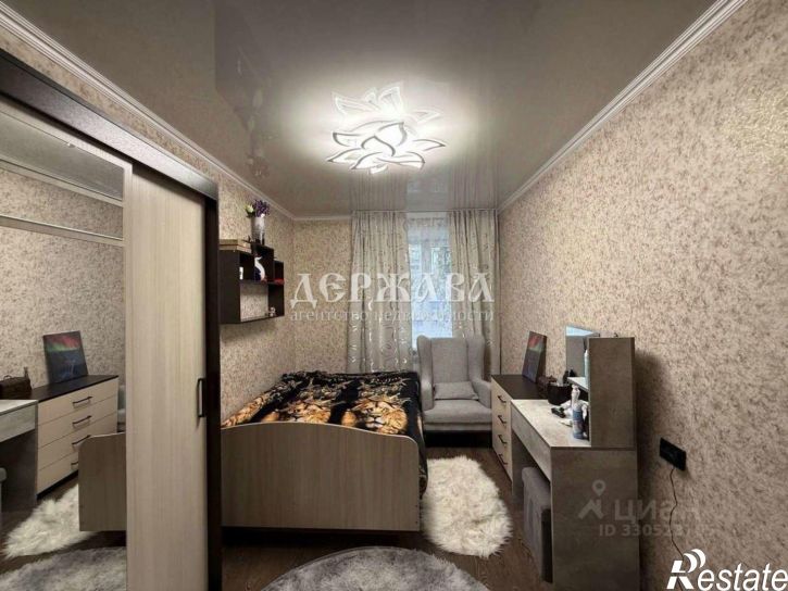 3-комн квартира мкр Приборостроитель, 14,  д. 14