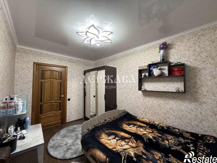 3-комн квартира мкр Приборостроитель, 14,  д. 14