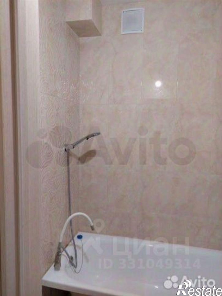 1-комн квартира мкр Космос, 11,  д. 11