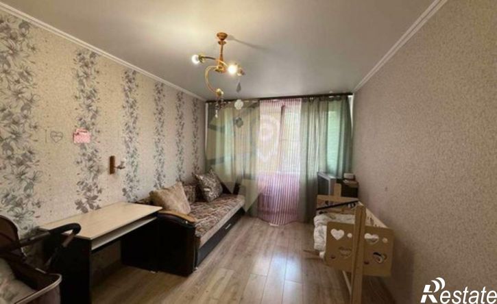 2-комн квартира мкр Макаренко, 1,  д. 1