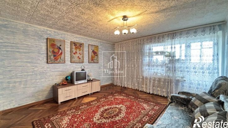 4-комн квартира ул Хмелева, 4,  д. 4