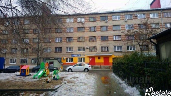 Комната мкр Горняк, 18,  д. 18