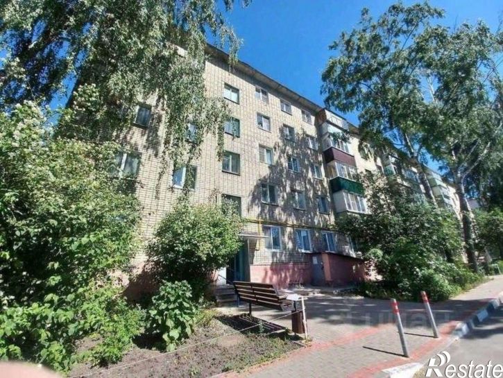 1-комн квартира мкр Приборостроитель, 2,  д. 2
