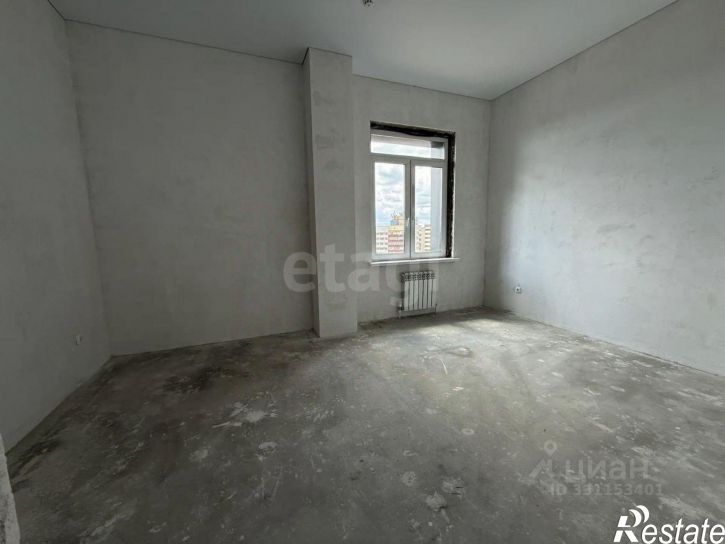 4-комн квартира мкр Космос, 11,  д. 11