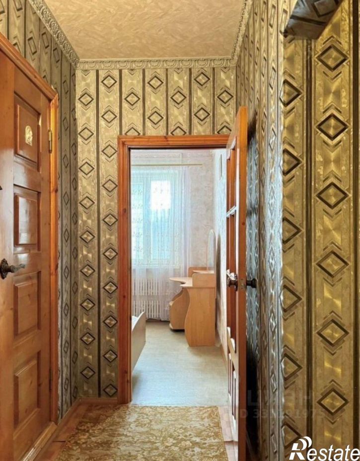 4-комн квартира мкр Королева, 1а,  д. 1а
