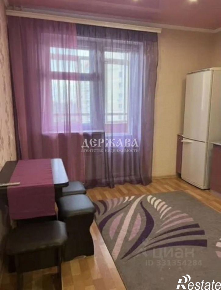 1-комн квартира Степной мкр, 10,  д. 10
