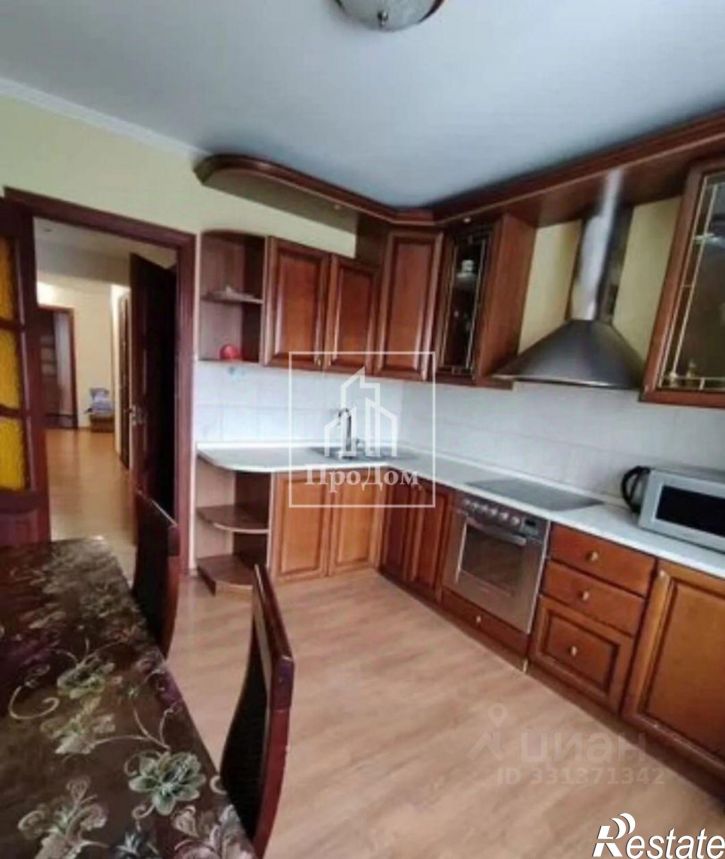 3-комн квартира Восточный мкр, 45,  д. 45