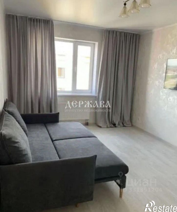 2-комн квартира Степной мкр, 35,  д. 35