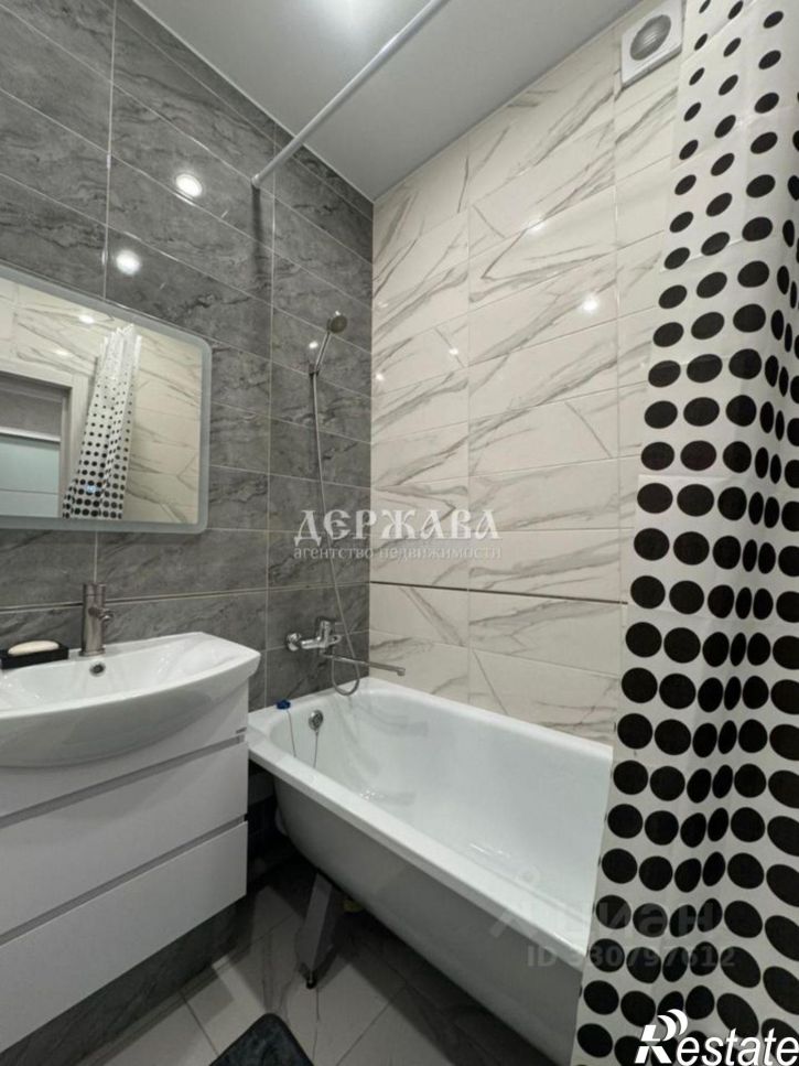 1-комн квартира пр-кт Алексея Угарова, 14Г,  д. 14Г