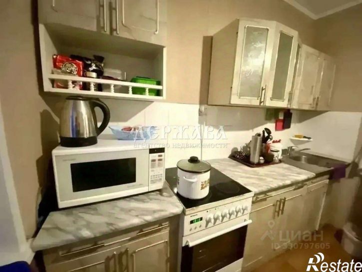 2-комн квартира мкр Буденного, 4,  д. 4