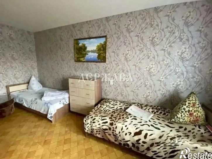 2-комн квартира мкр Буденного, 4,  д. 4