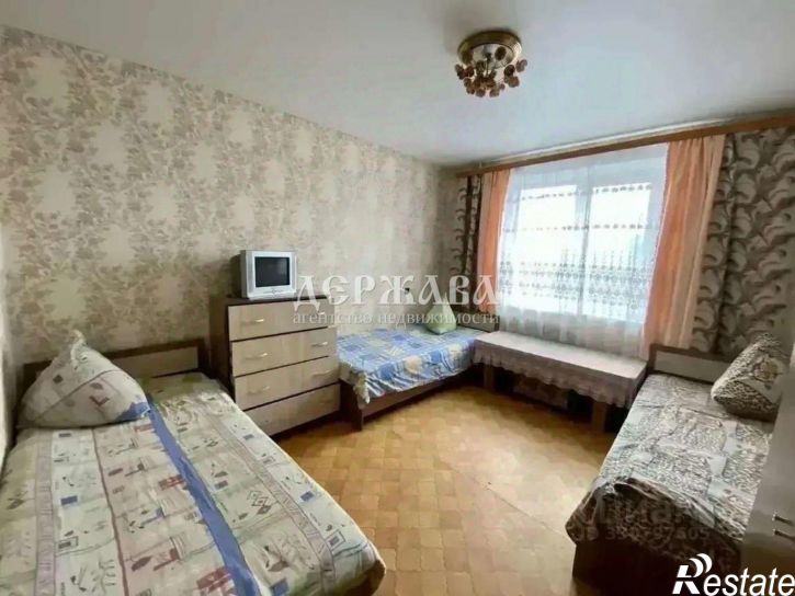 2-комн квартира мкр Буденного, 4,  д. 4