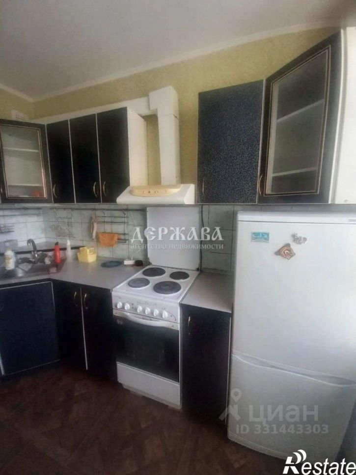 3-комн квартира мкр Зеленый Лог, 1б,  д. 1б