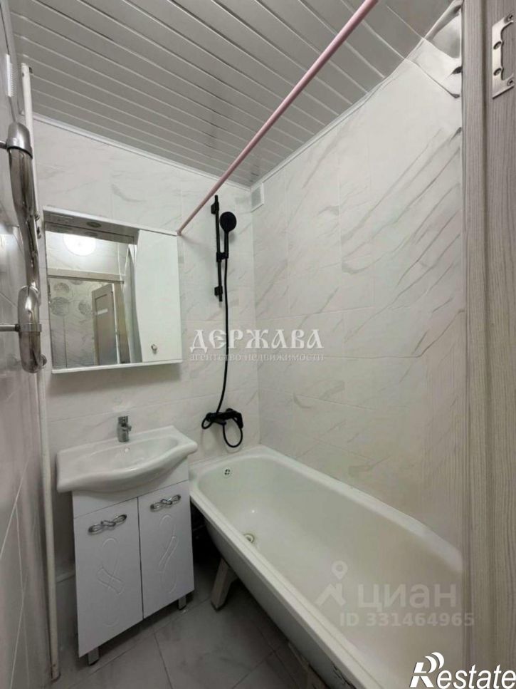 2-комн квартира Интернациональный мкр, 49,  д. 49