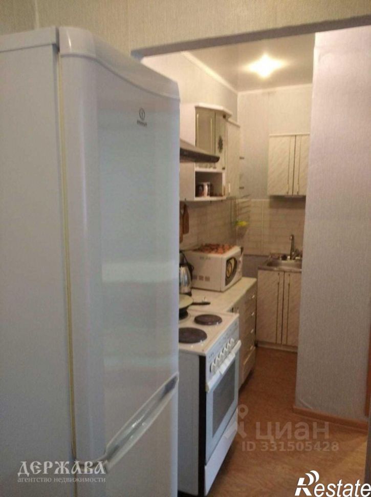 2-комн квартира мкр Макаренко, 34,  д. 34