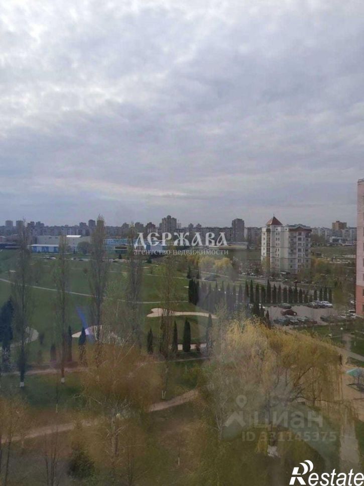 1-комн квартира мкр Зеленый Лог, 6,  д. 6