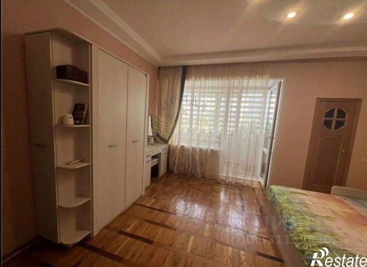 4-комн квартира мкр Жукова, 17,  д. 17