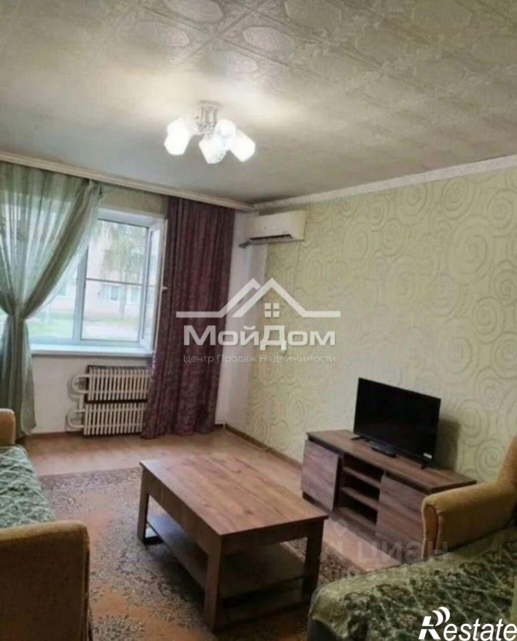 2-комн квартира мкр Макаренко, 1,  д. 1