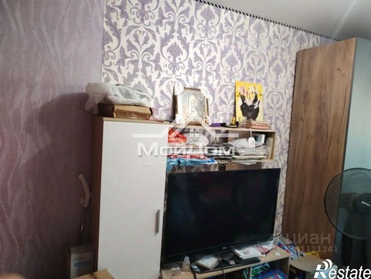 2-комн квартира мкр Макаренко, 1,  д. 1