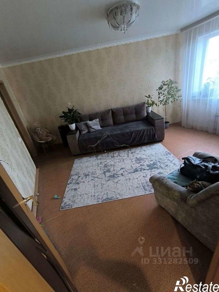 4-комн квартира Солнечный мкр, 17,  д. 17