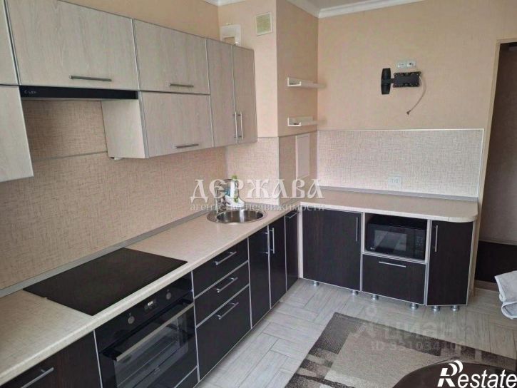 3-комн квартира Лесной мкр, 10,  д. 10