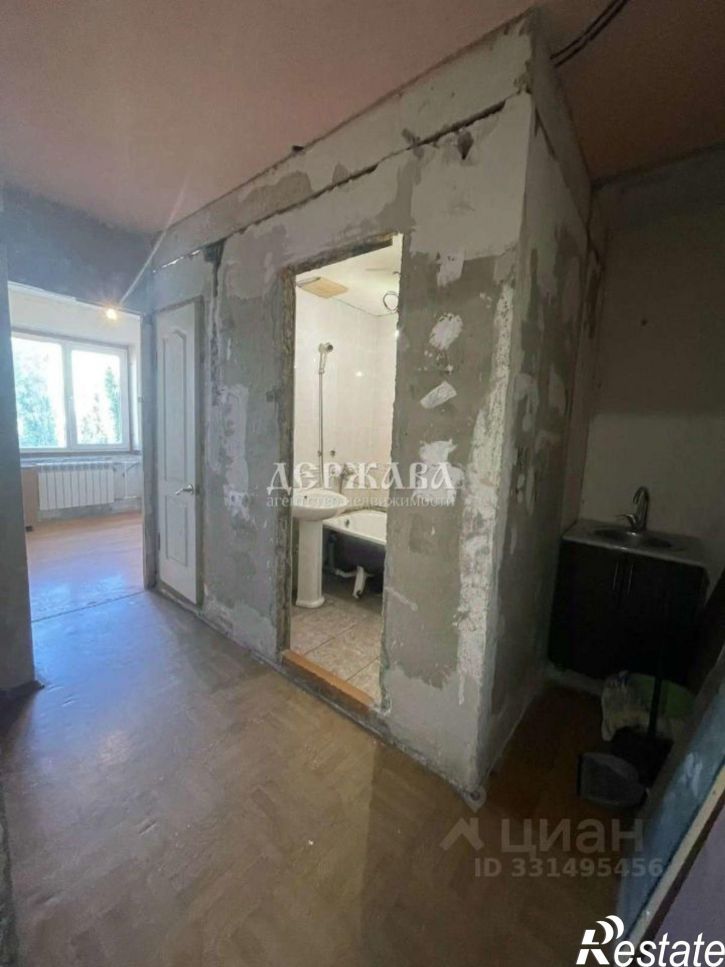1-комн квартира мкр Макаренко, 12,  д. 12