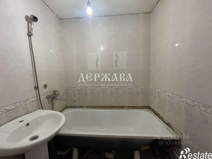 1-комн квартира мкр Макаренко, 12,  д. 12