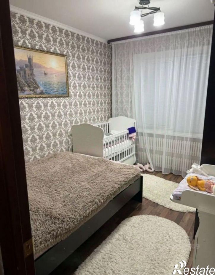 3-комн квартира Восточный мкр, 33,  д. 33